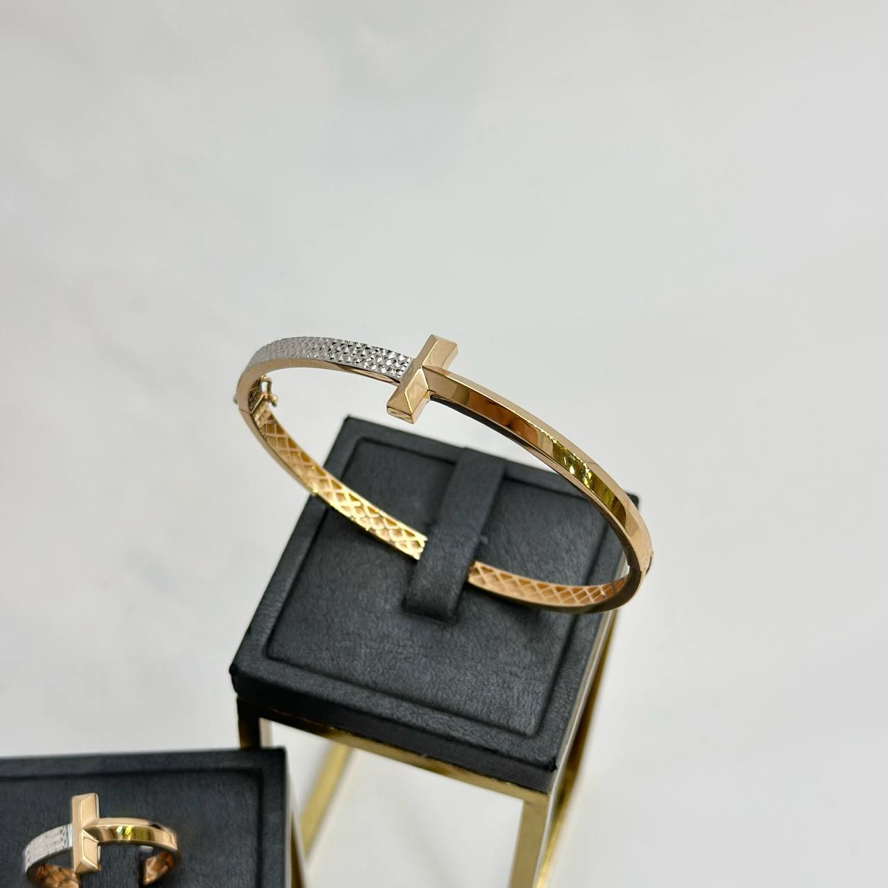 photo_2025-11-05_12-07-25 انگشتر تیفانی و دستبند تیفانی - تصویر 1