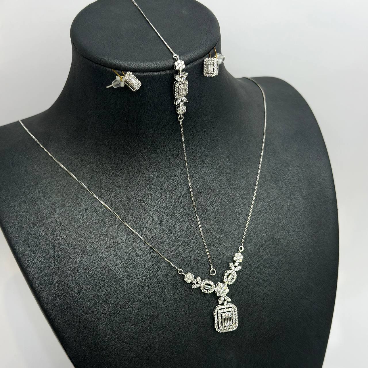 photo_2025-11-13_22-12-40 سرویس نگین دار - تصویر 1